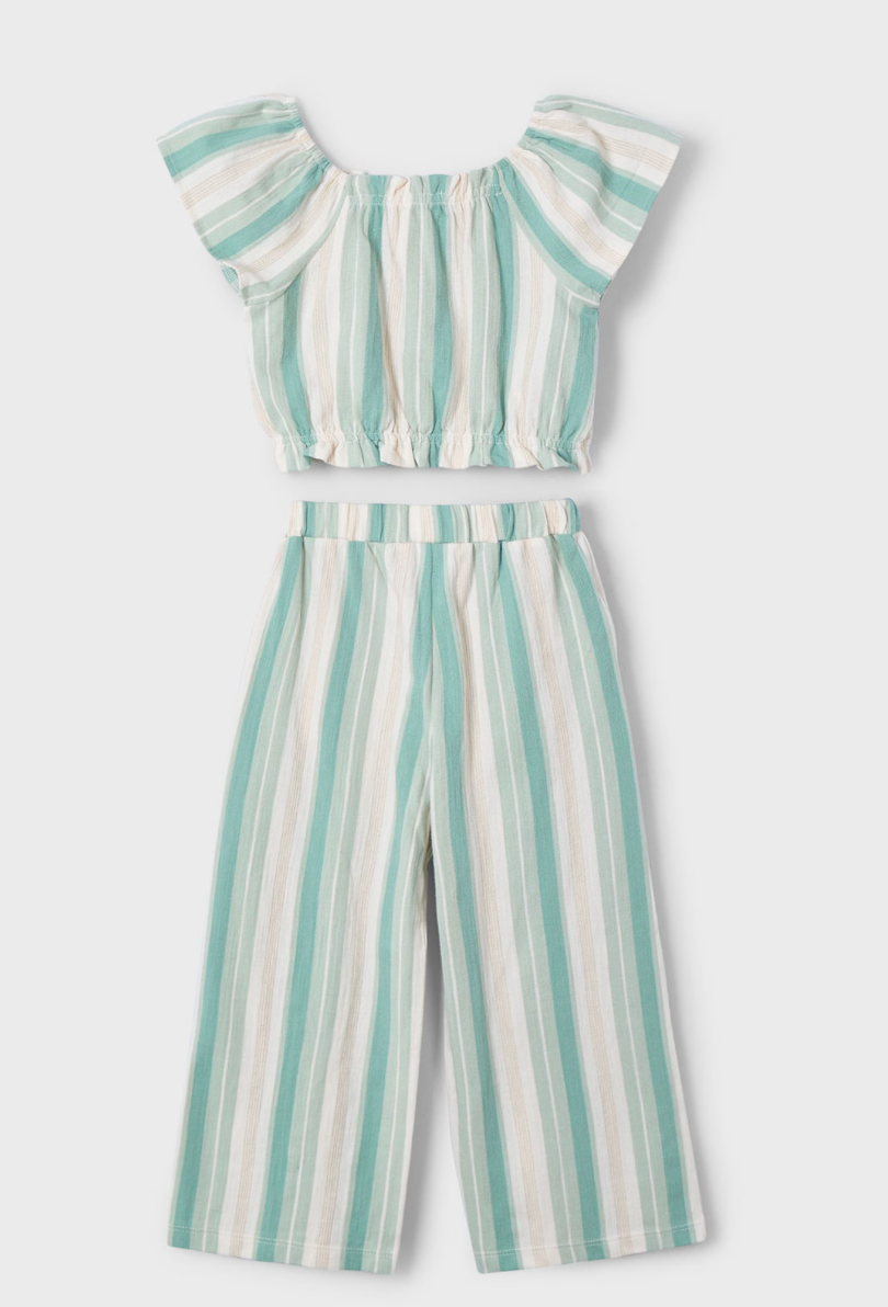 back view of wide legged girls pant set