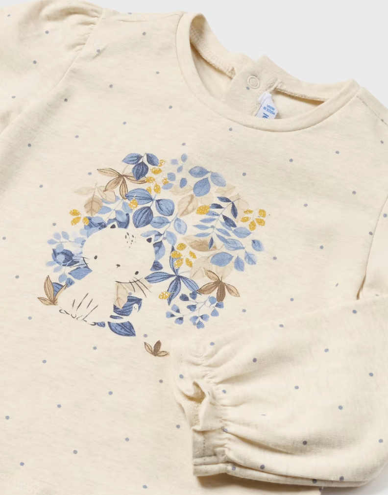 up close of the kitten image on long sleeve